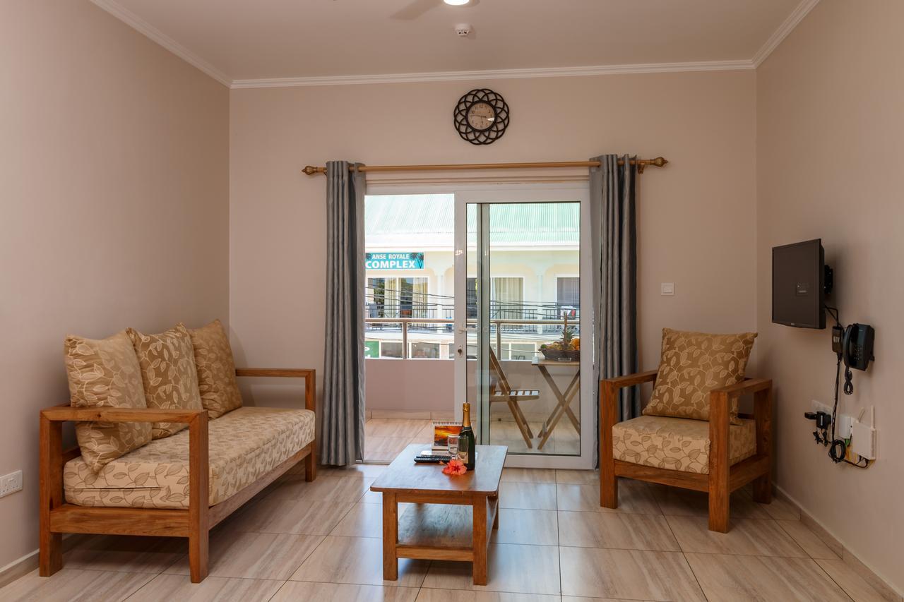 Shanaz Beachside Retreat Anse Royale Exterior photo